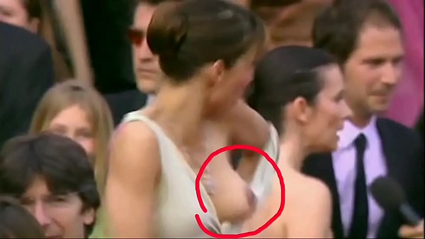 Hot celebrity nipple slip