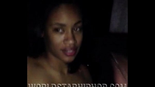 Boxer Adrien Broner Three-Way Sex Tape with 2 strippers (NSFW)