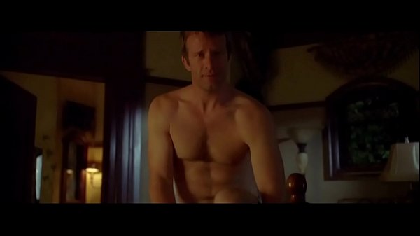 Alanna Ubach in Hung (2009-2011)