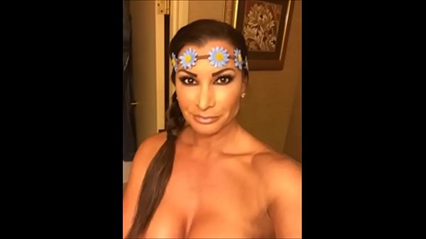 wwe diva victoria nude photos and sex tape video leaked