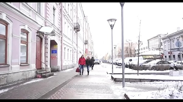 Cute babe widens legs