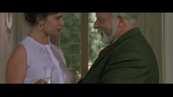 Deborah Caprioglio in Paprika (1991) – 10