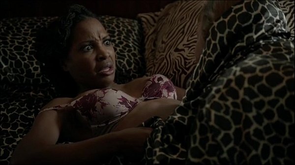 Isidora Goreshter goes down on Shanola Hampton