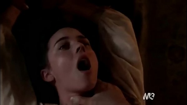 Adelaide Kane forced in Reign