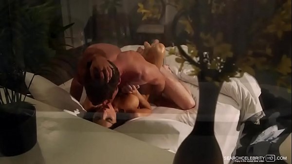 Ana Alexander Nude in Chemistry S01E04