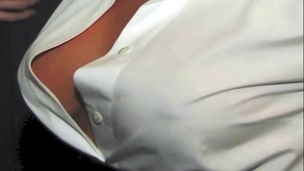 Alyssa Milano & Victoria Beckham Uncensored: http://ow.ly/SqHsN