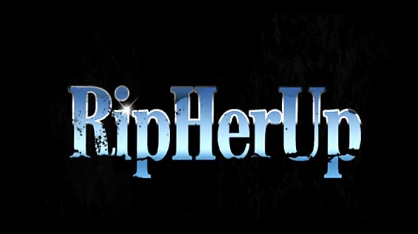 Ass cruelly drilled on webcam