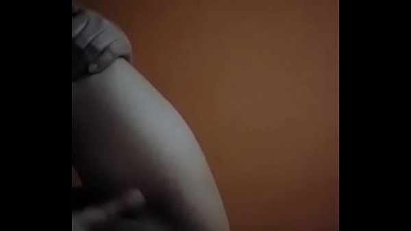 Se mastusba y se graba