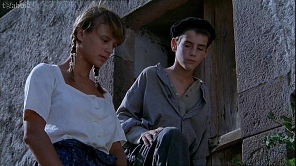 Ana Torrent, Elisabeth Ruiz & Emma Suarez – Vacas I (1992)