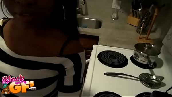 Darksome stunner gives a cute ride