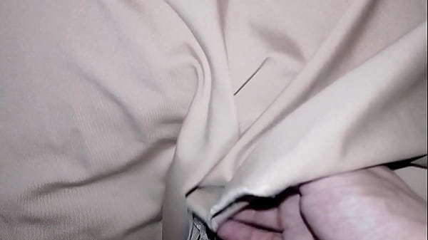 xxx cuido a mi hijastra pequeña mientras vemos una pelicula